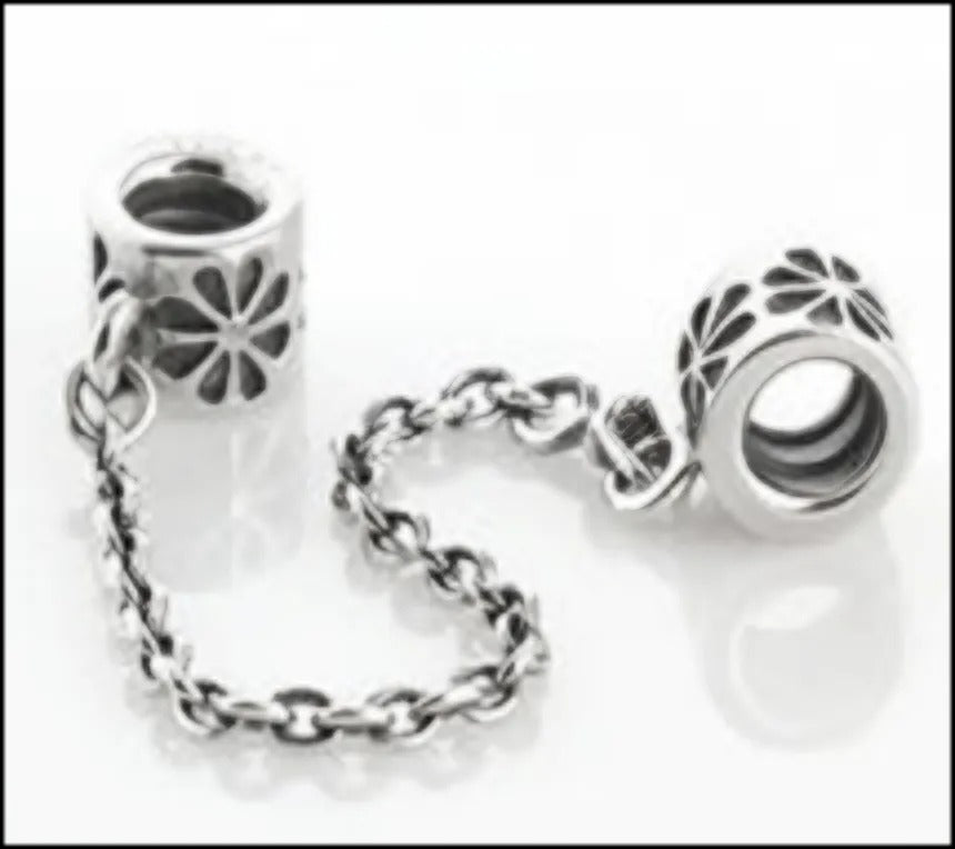 Onhand Best Seller Charm (s0265): Daisy Safety Chain