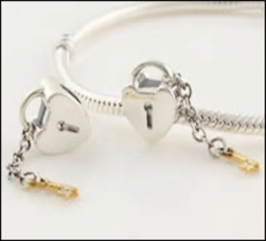 Onhand Best Seller Charm (s049): Key To My Heart