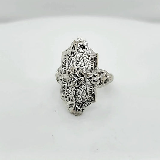 Vintage 14KT White Gold Filigree Diamond Dinner Ring