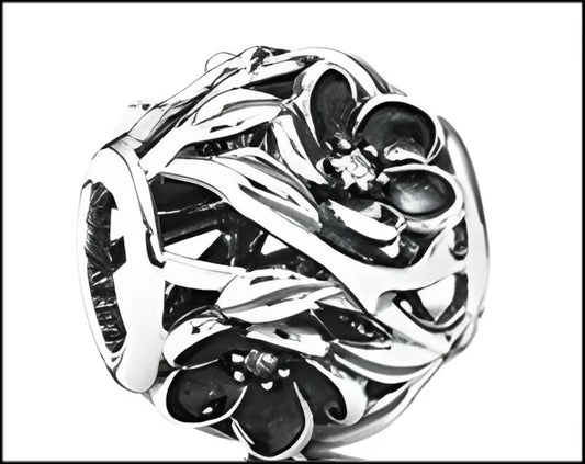 Onhand Best Seller Charm (s0497): Black Flower Circle